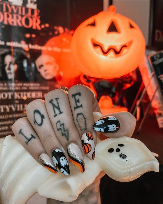 HALLOWEEN - Trick Or Treat