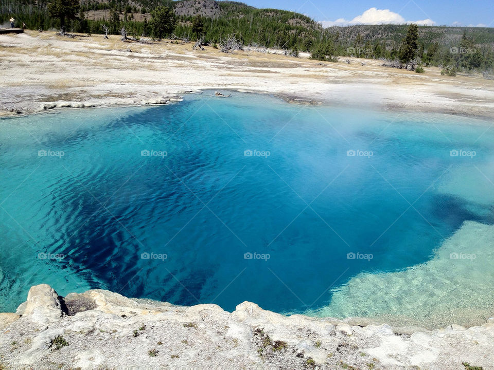 Blue spring in Yellowstone NP