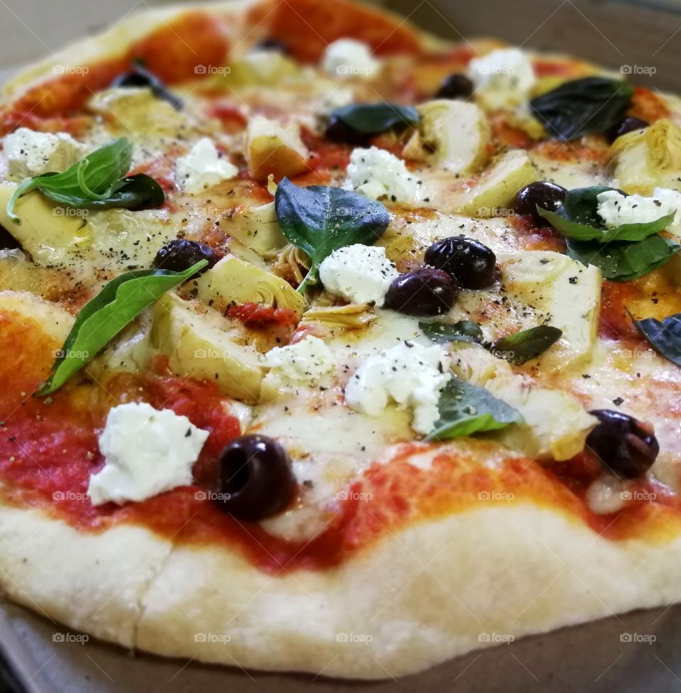 Wood-fired vegetarian pizza