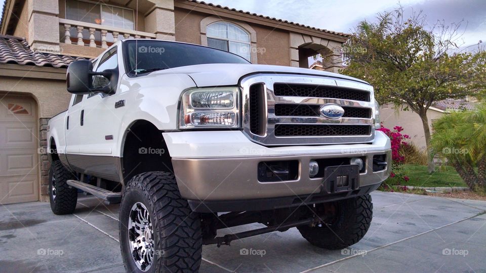Ford F250 Lifted