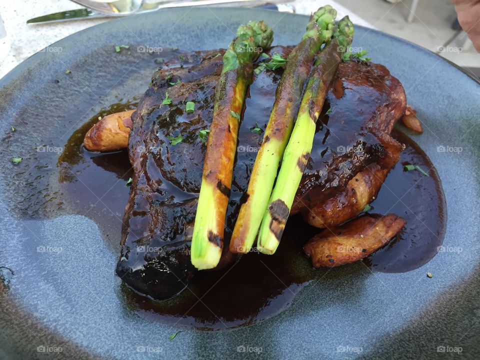 Ribeye and asparagus