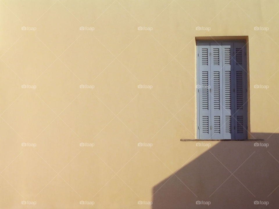 Small window on neighbour