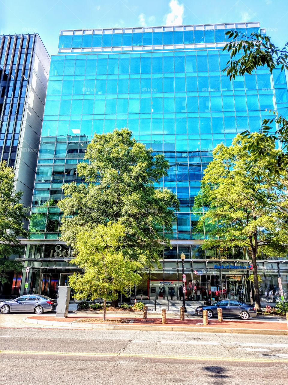 Washington DC city streets with beautiful glass office buildings!!!
