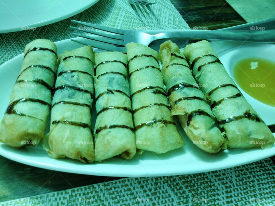 Banana spring rolls 