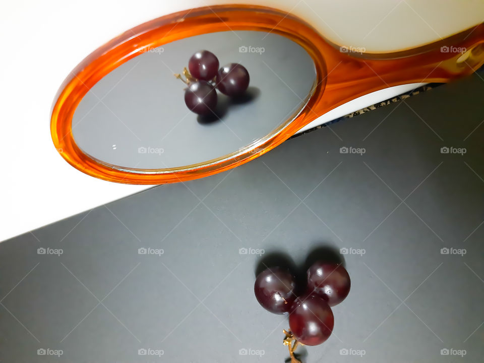 Grapes through the mirror