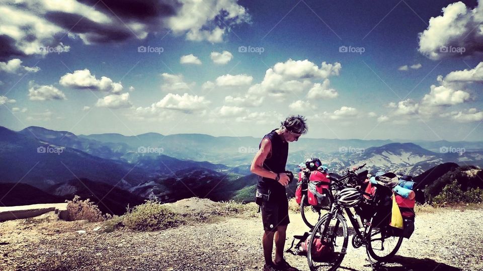 cycling in the albanian mountains, krraba pass.