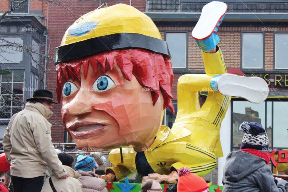 people fun sculpture event by twilite