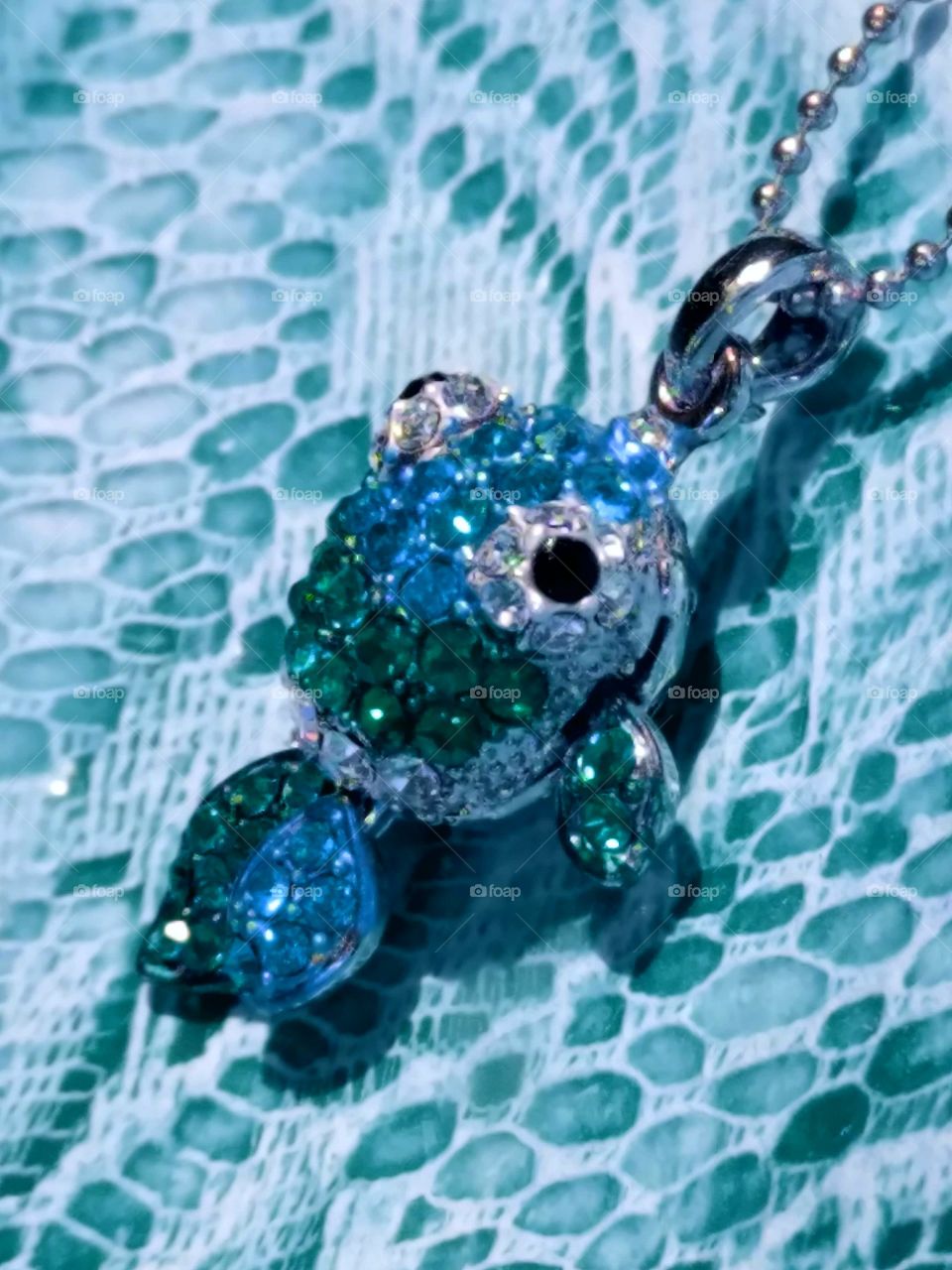 #Clash Of Colour - Saphires on Lace or Bubbles