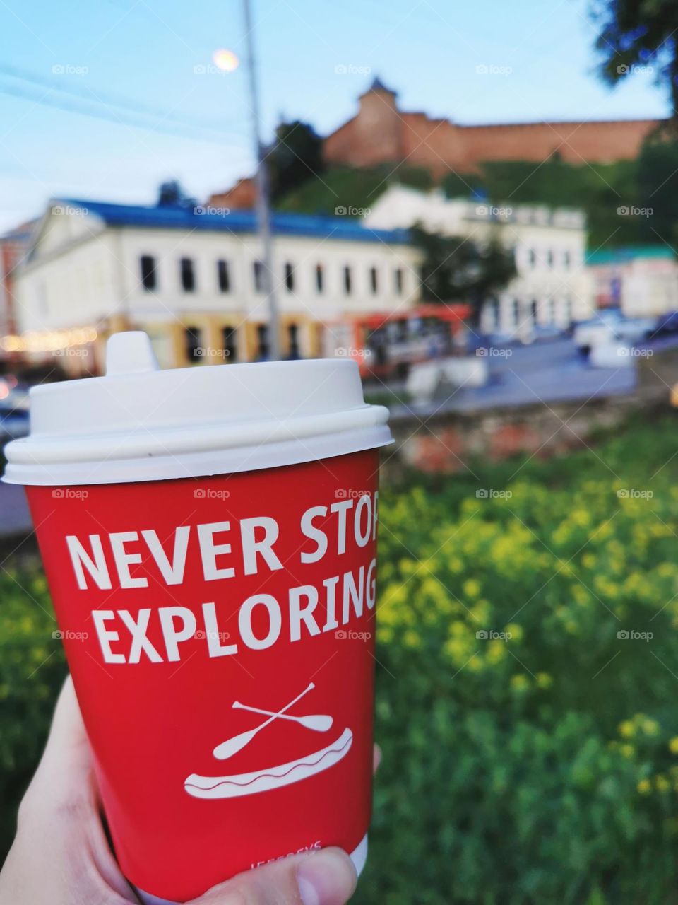Cup "never stop exploring"