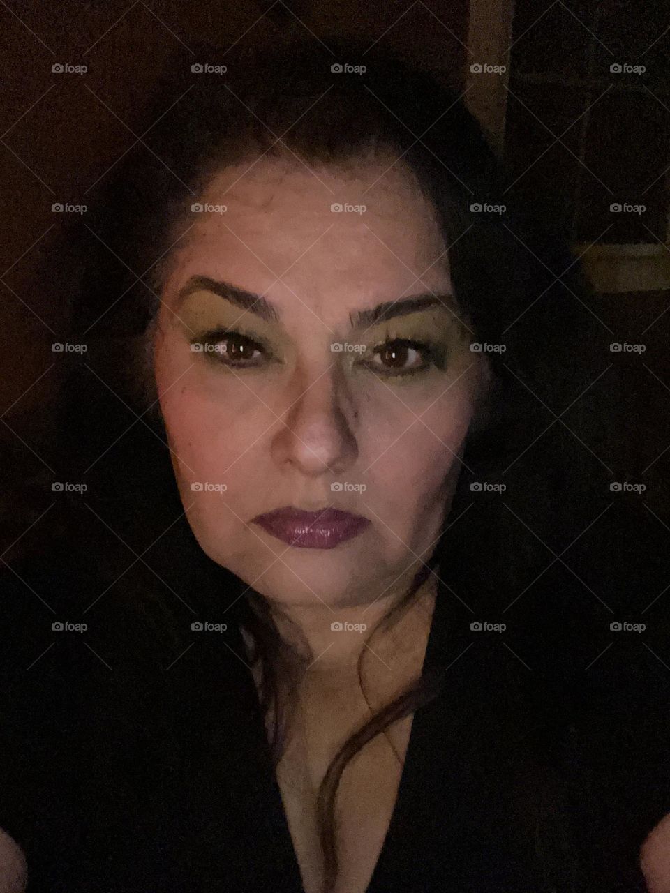 I’m a Witch, selfie in the dark