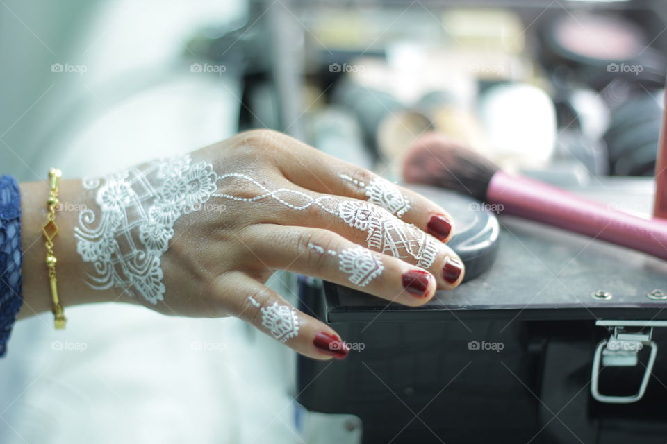 Henna art tradisional bride