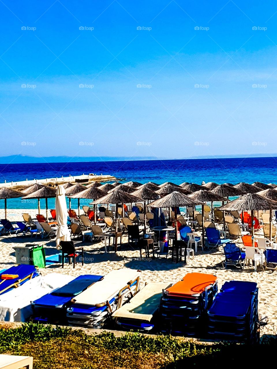 This picture represents a wonderful beach.