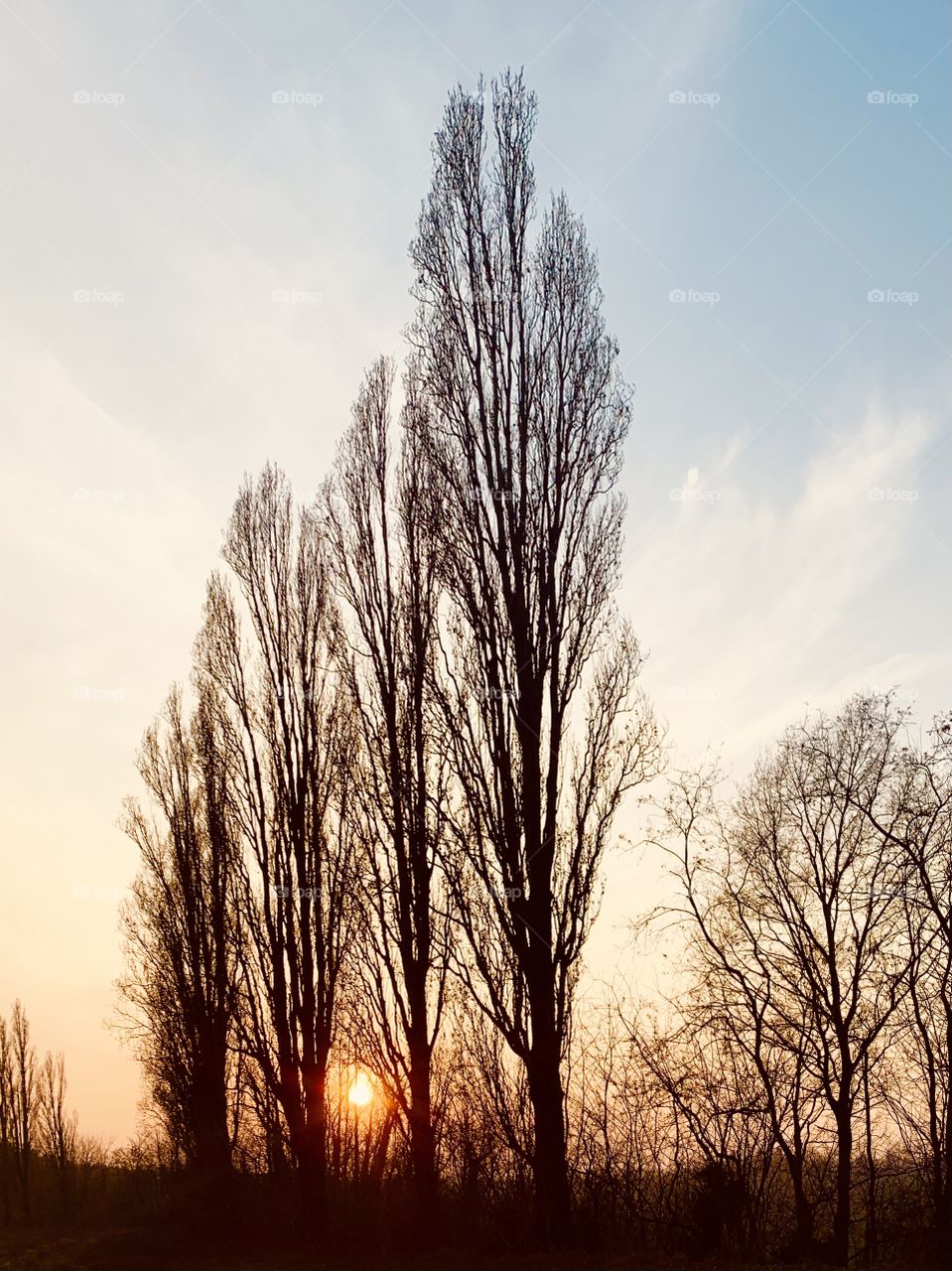 a romantic sunset in the Como countryside