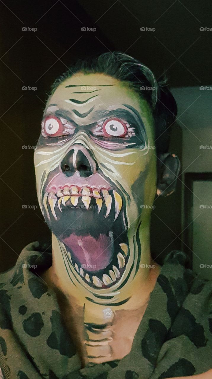 Zombie Facepainting