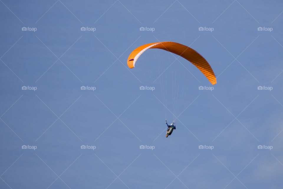 Paragliding , orange 