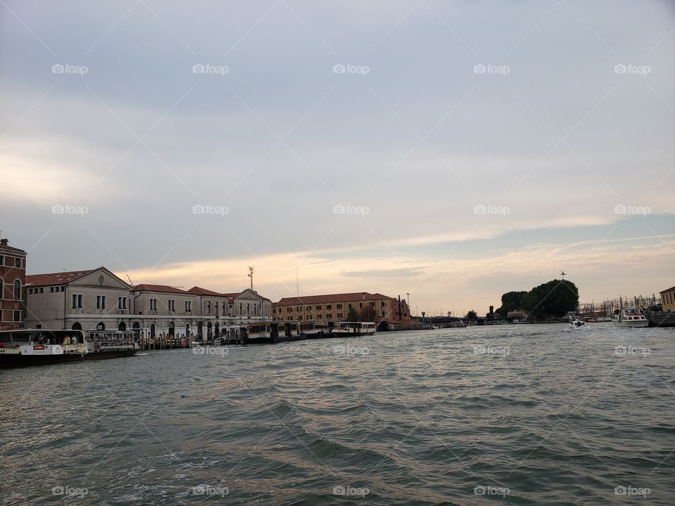Venecia y sus vistas desde el vaporeto