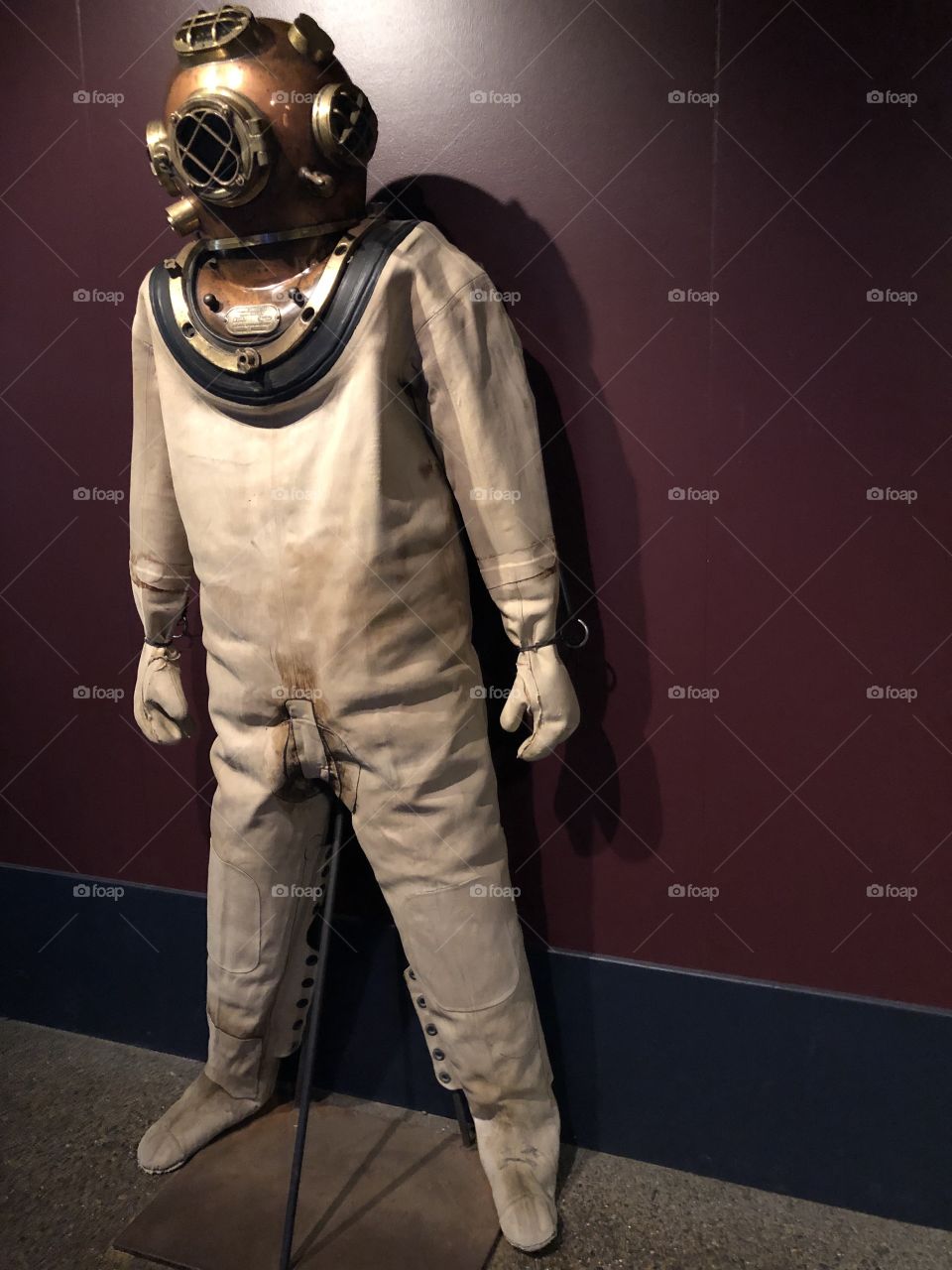 1900’s Deep Sea Diver’s Gear