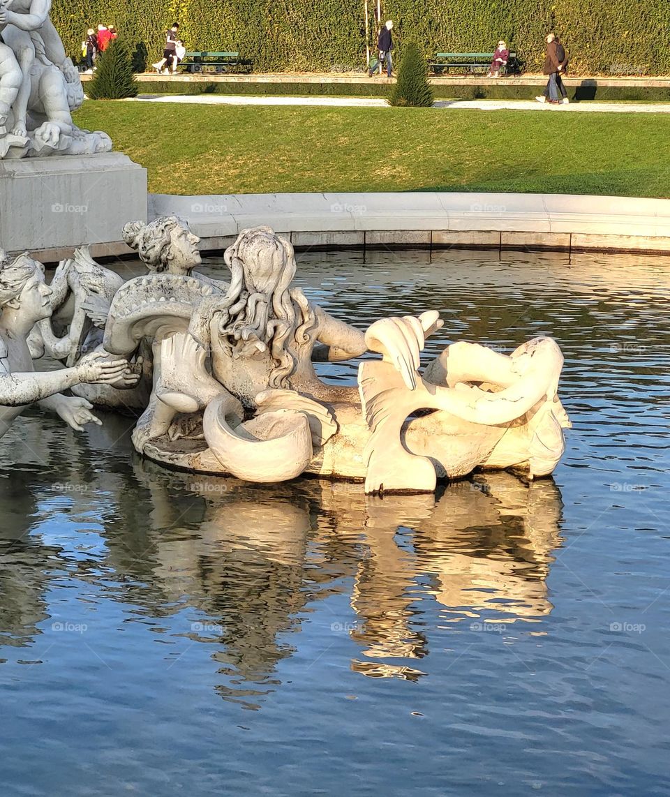 sculpture in Belvédère garden