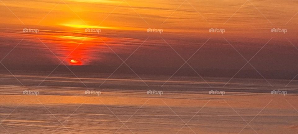 SUNSET IN THE WEST ON PORTLAND UK