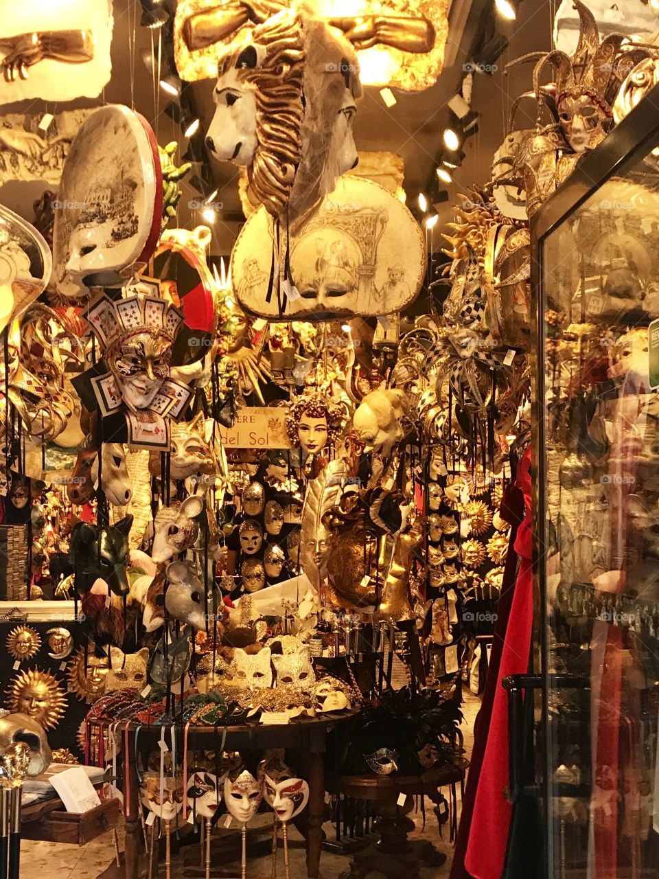The Essence of Carnivale, Venice shop windows adorned! This is a great puzzle, I’m going to send it to my Dad!
