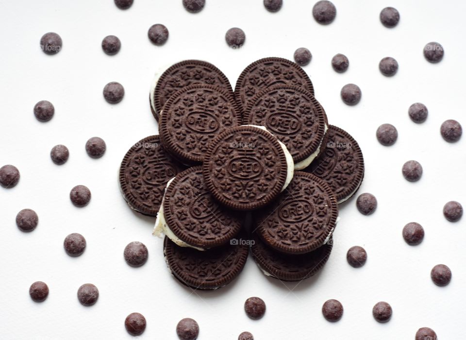 oreo cookies on the whitebackground