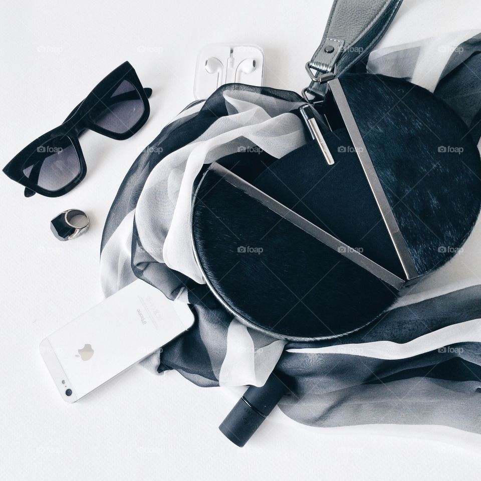 Awesome fashion flat lays with black and white items.