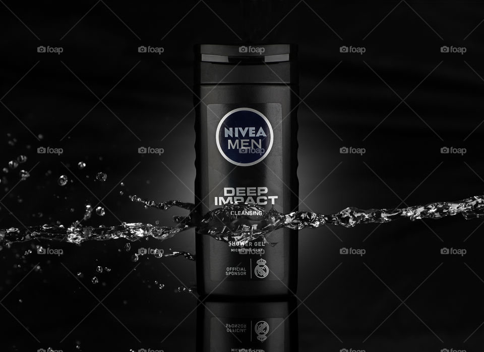 Nivea Men Deep Impact Shower Gel with water splash