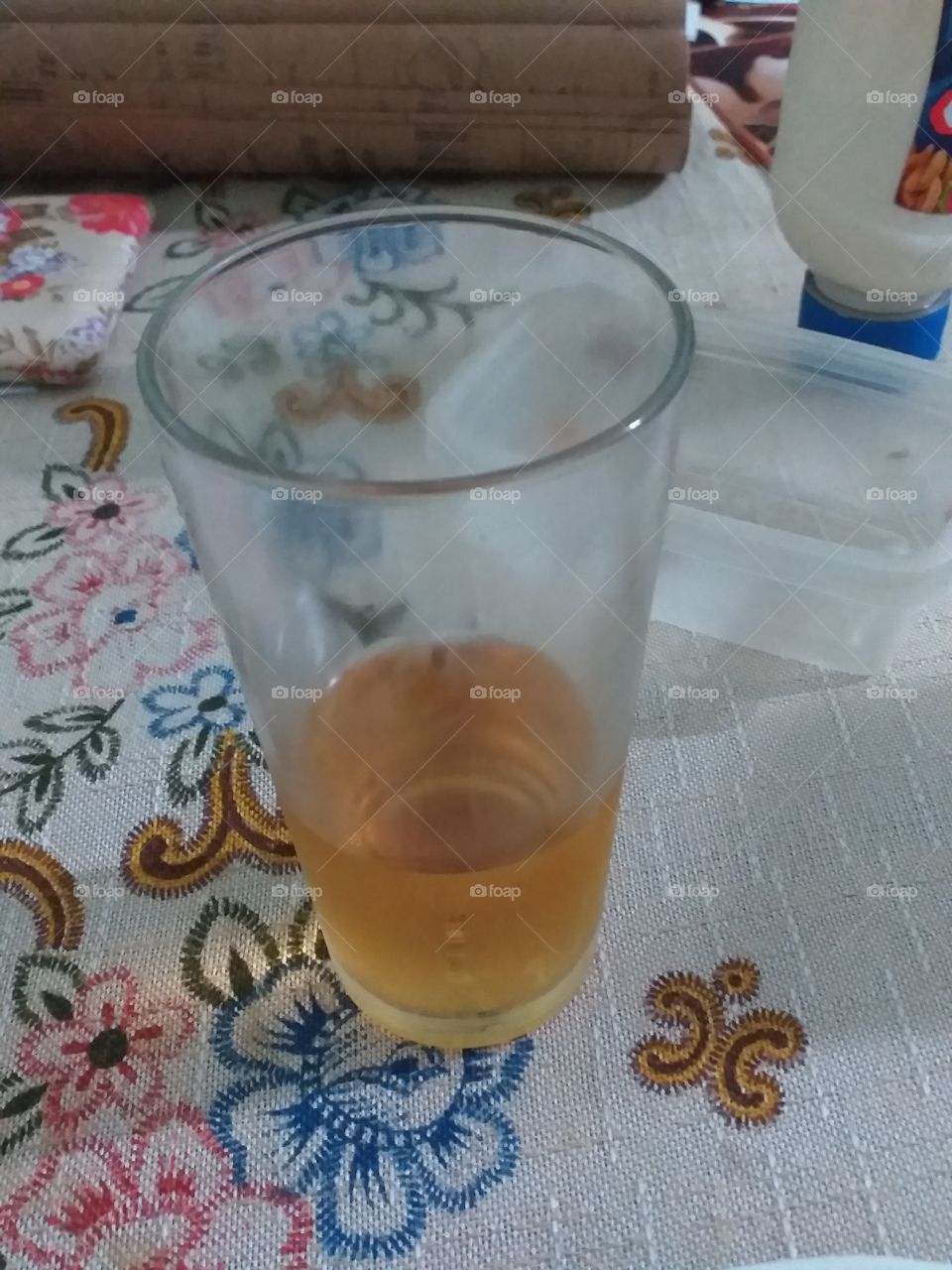 copo de suco de uva /glass of grape juice