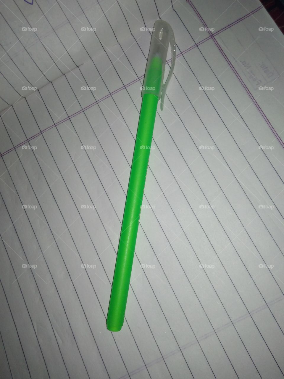 Hey this pen is very fast work and smooth it's maded by agni icy jel. 













It's very nice