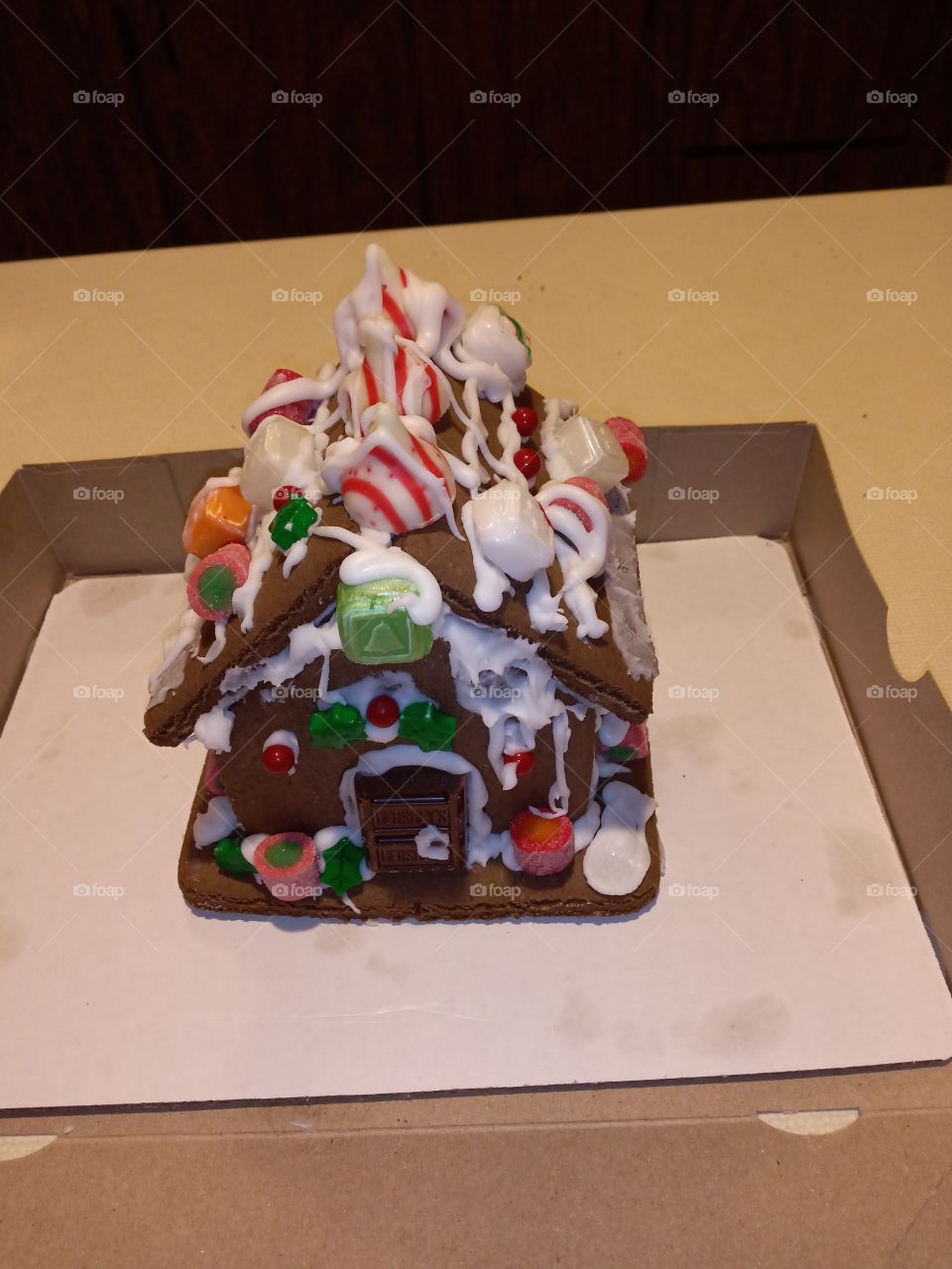 ginger bread house Christmas sugar