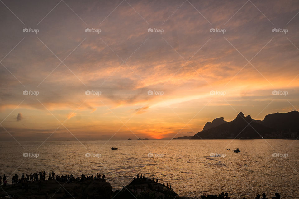 Pôr do sol no Rio de Janeiro.