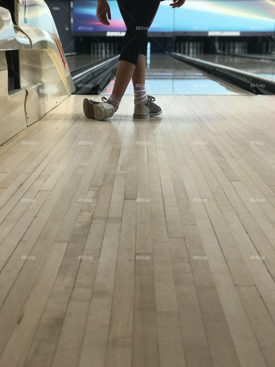 Child bowling 