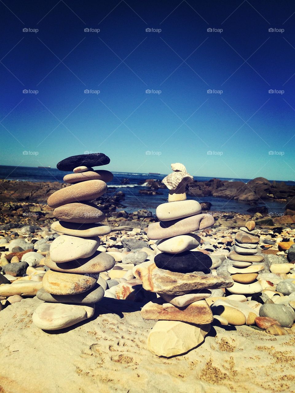 Balancing rocks 