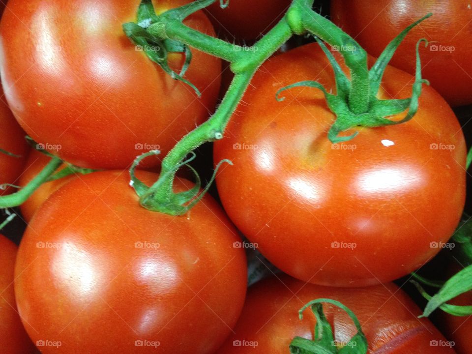 Truss Tomatoes 