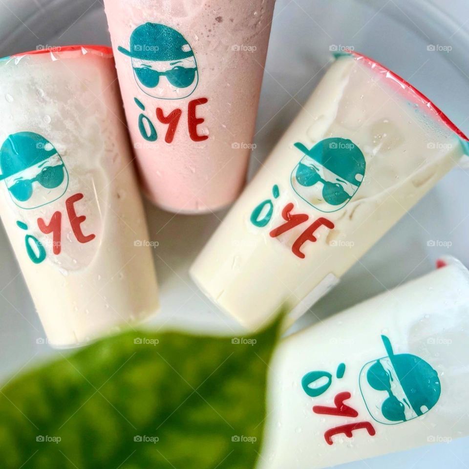 Coconut slushes in berries and original flavours 