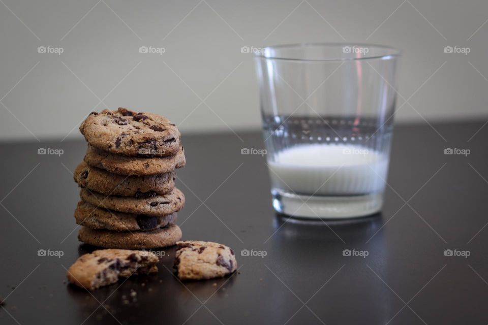 Cookies and milk for a snack