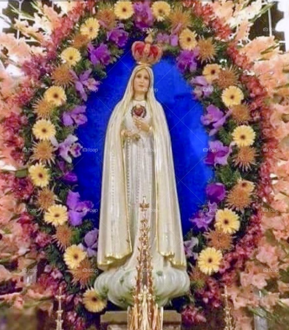 🙏 🇪🇸 Oh Maria, ruega por nosotros que recurrimos a ti.  Amén.  🇧🇷 Ó Maria, Nossa Senhora, rogai por nós que recorremos a vós. Amém. / 🇺🇸 O Mary, pray for us that we turn to you.  Amen. / 🇮🇹 O Madonna, prega per noi che ci rivolgiamo a te. Amen. 