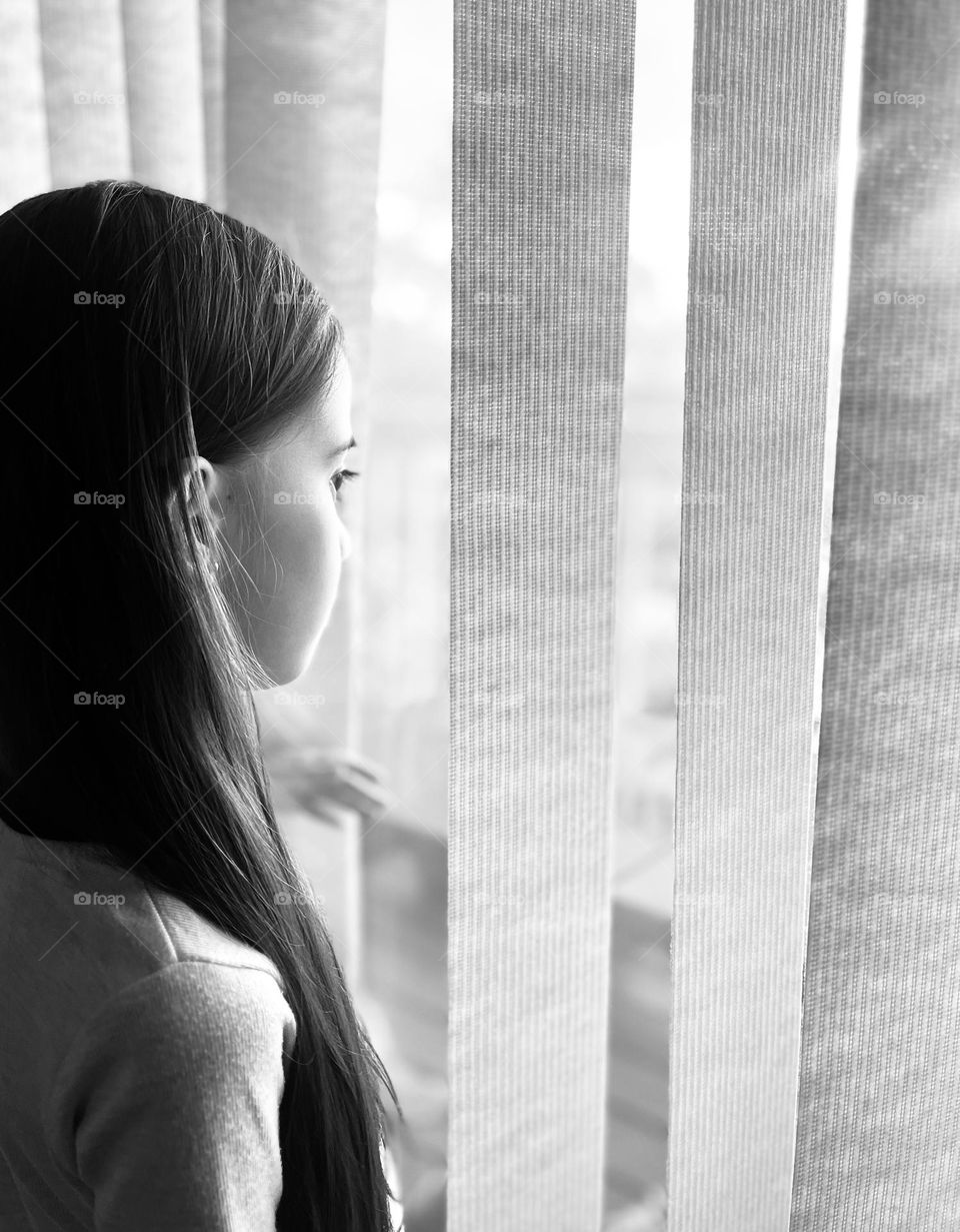 Black and white window scene 