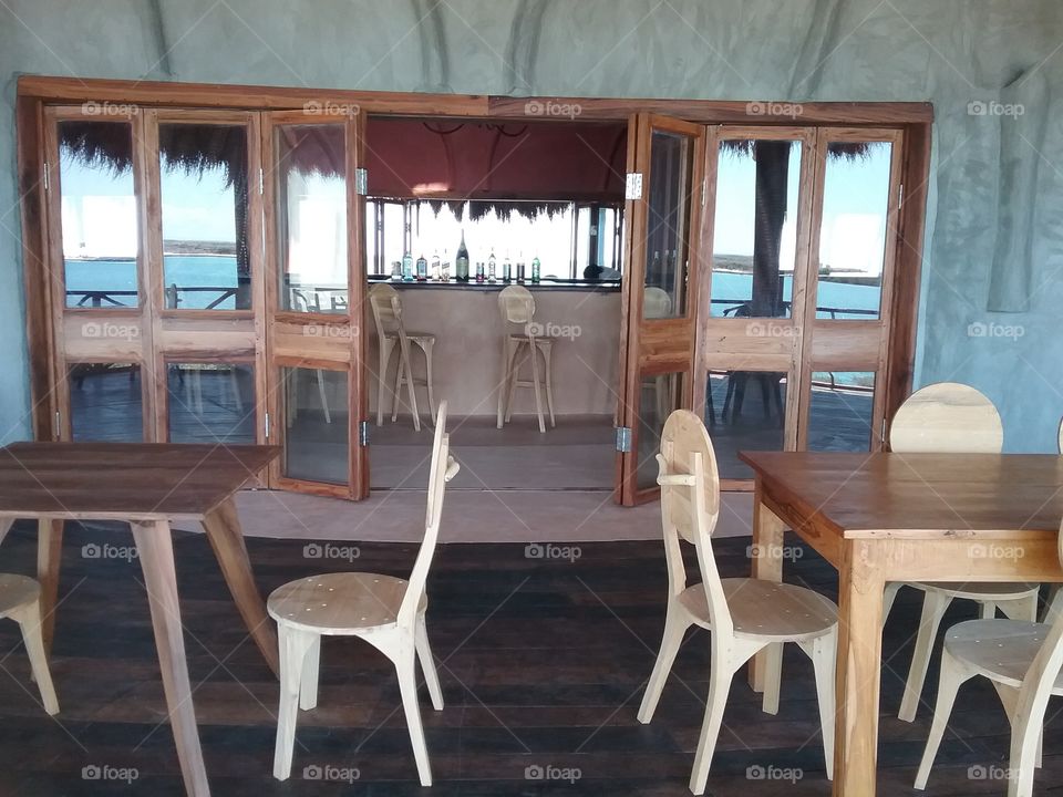 restaurant front of the sea
