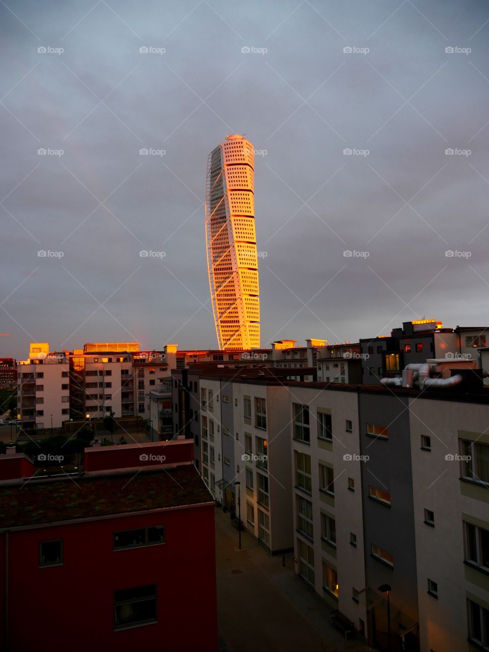 Turning Torso glow