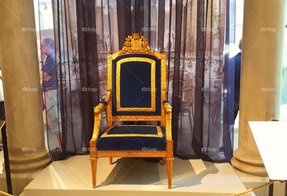 Royal throne