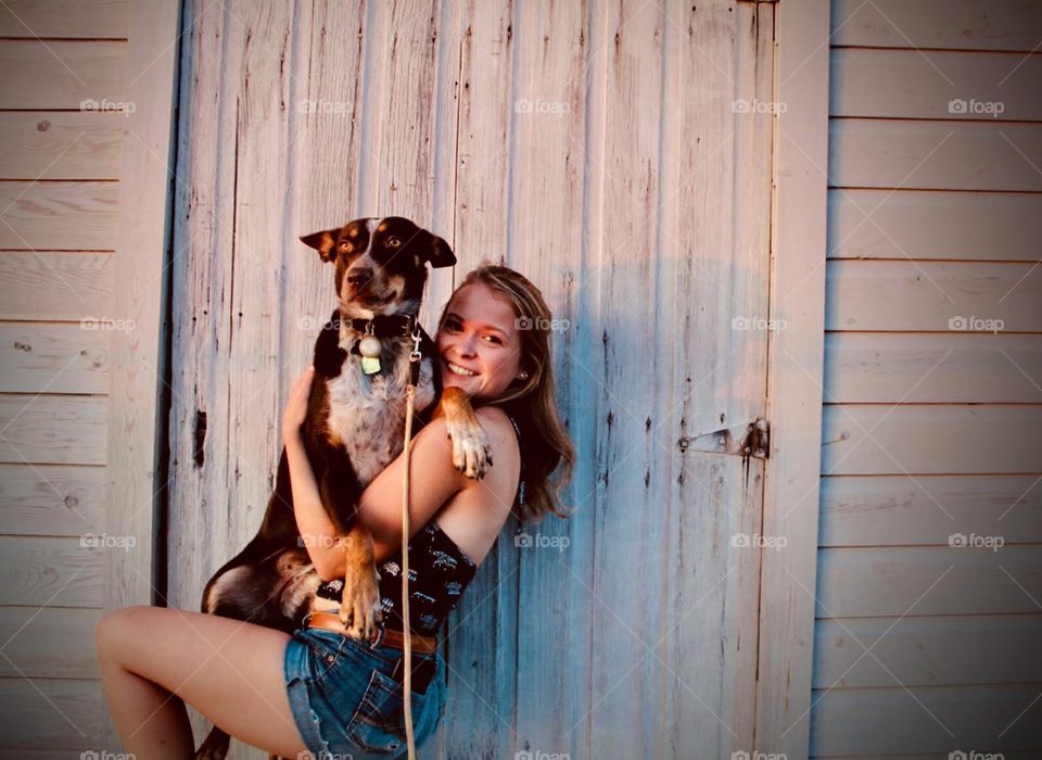 Happy buddies, enjoying the sunset together 