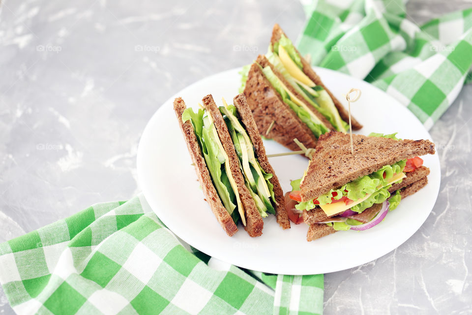 Tasty sandwiches with vegetables
