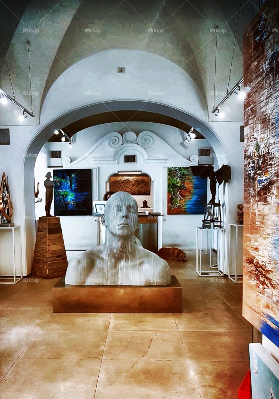 art gallery in Italy