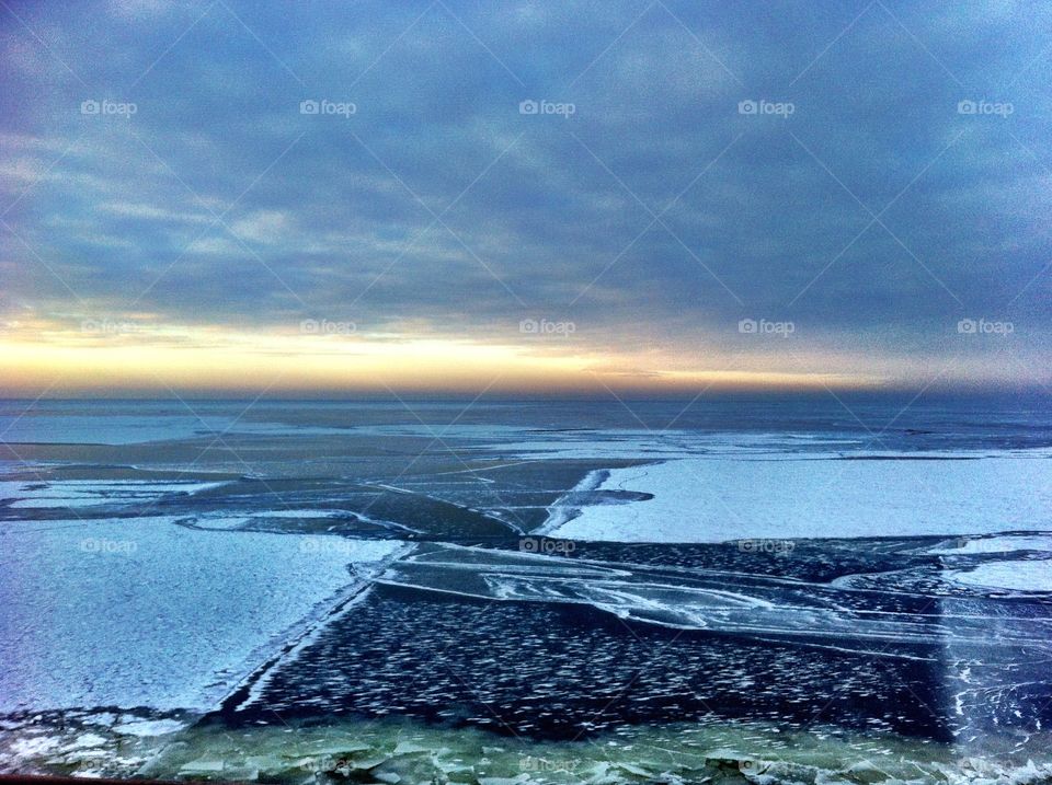 Icy ocean 