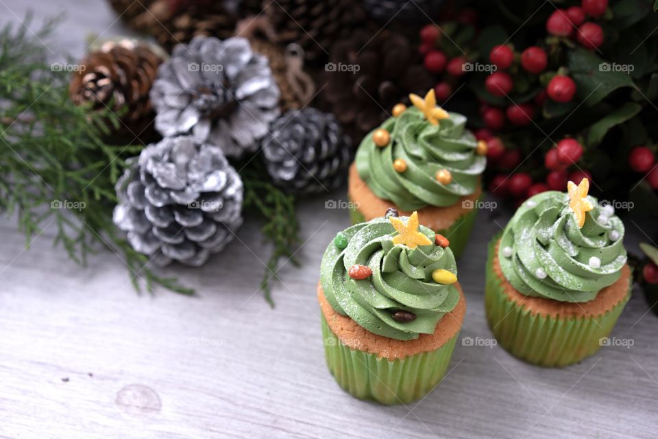 Christmas Green Buttercream Cupcakes