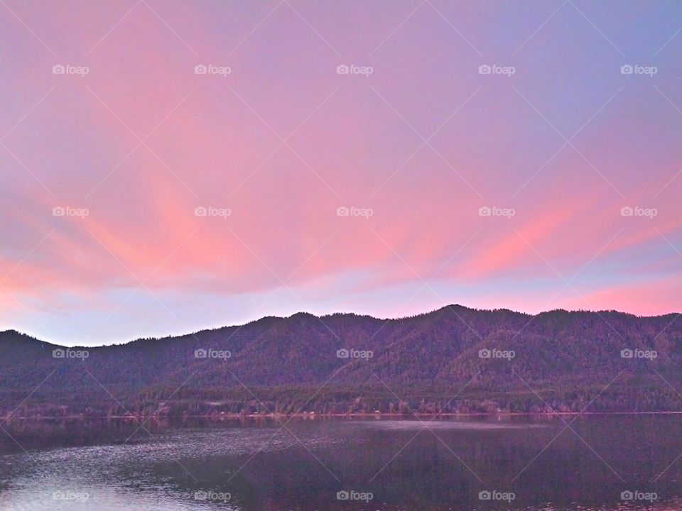 pinks skies at night