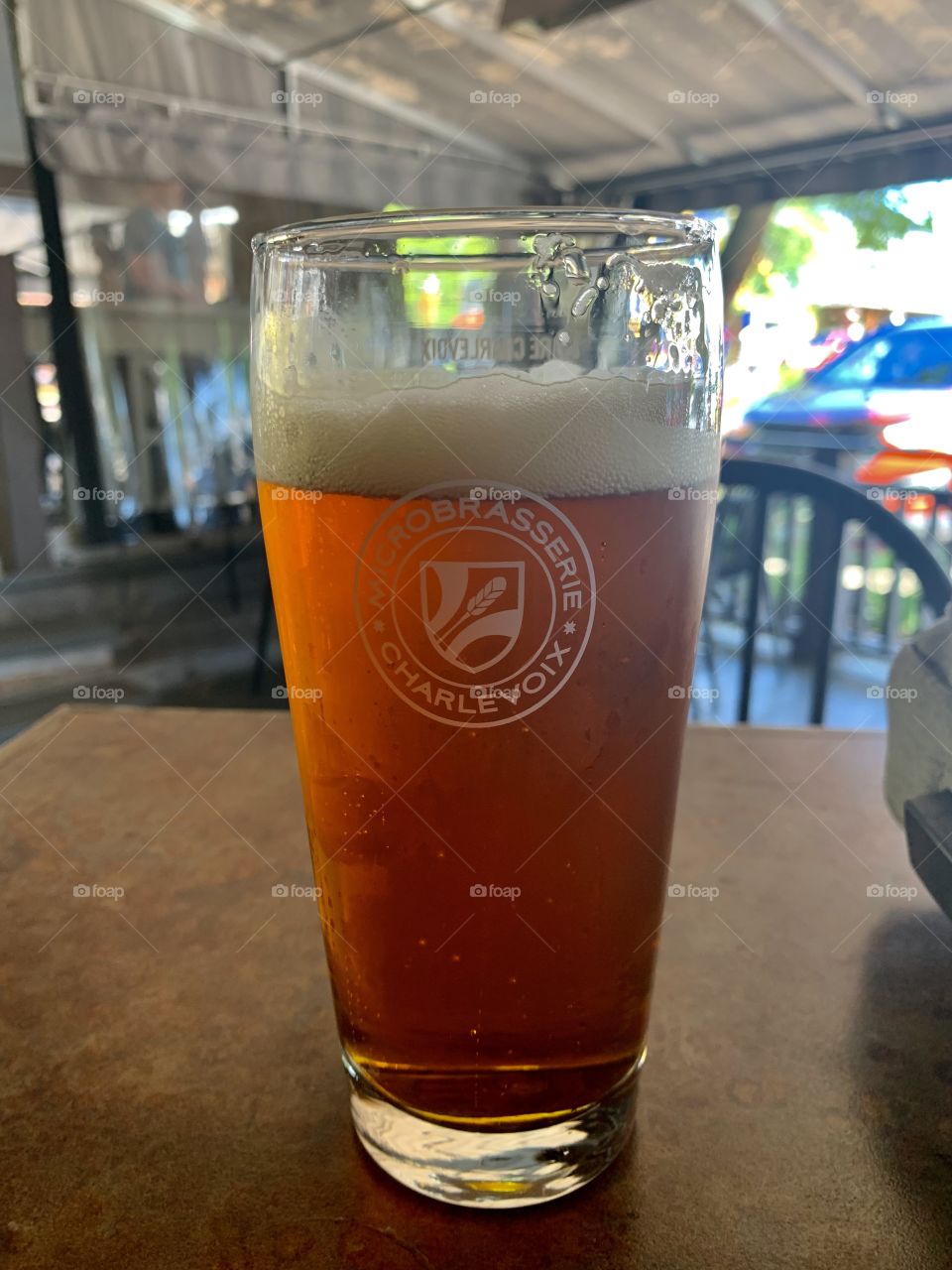 Happy hour in Baie St-Paul Pub, microbrasserie Charlevoix beer 🍺