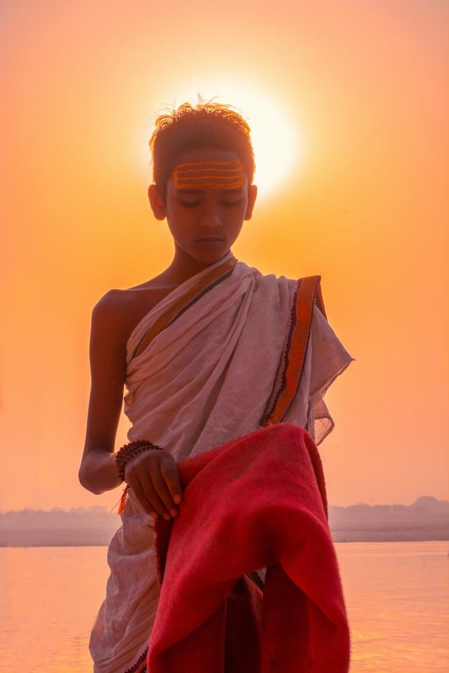 I described this photo indian rural areas and rural communities and youths culture