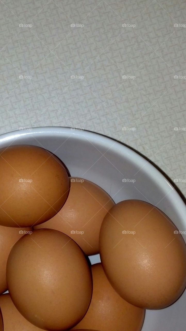 Bowl o' eggs